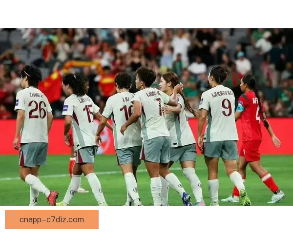 中国女足半场失机 进球功臣遭批 小组头名渺茫